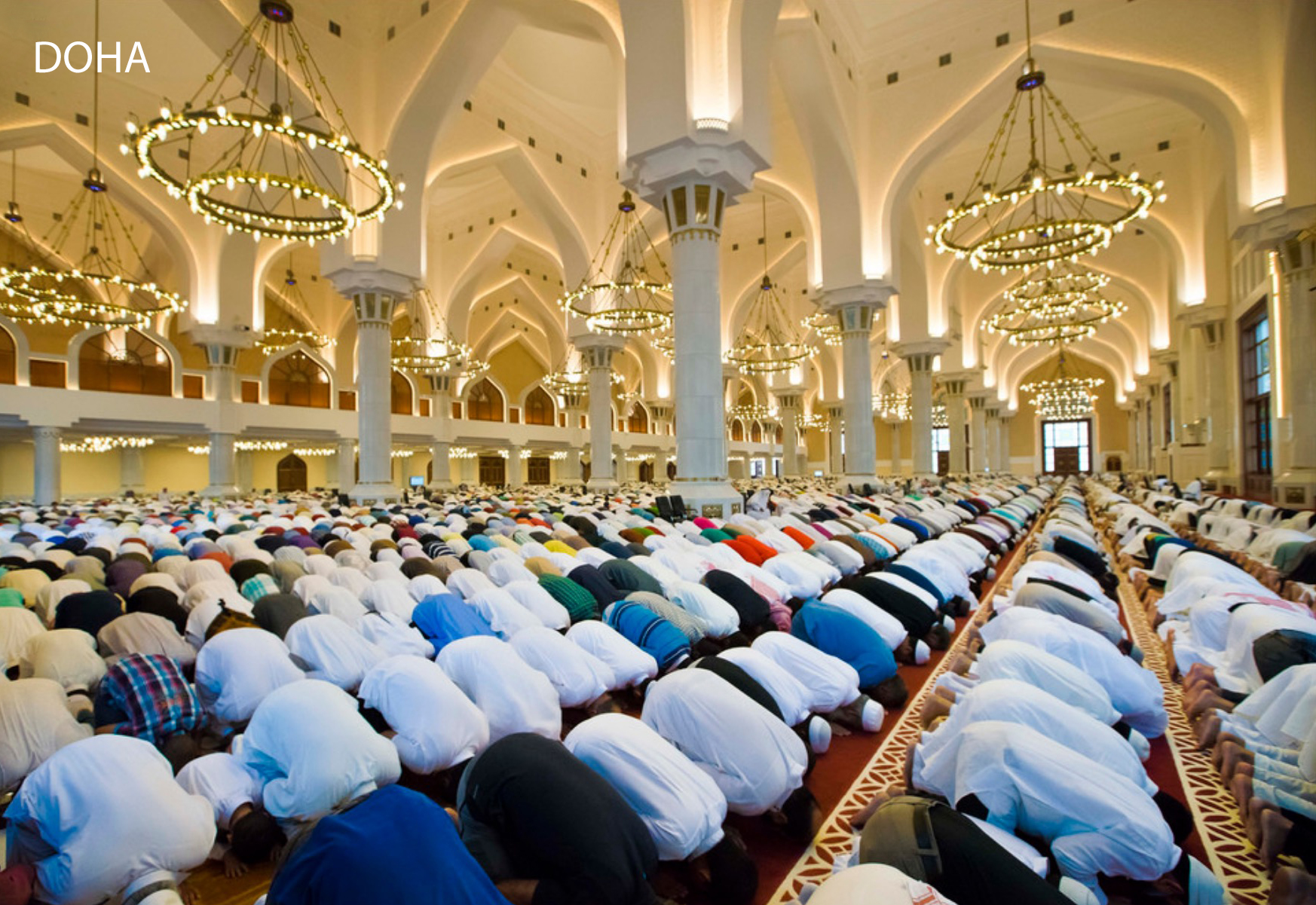 Мусульманские яйца. ИД Аль Адха Катар. Мечеть короля Фейсала в Шардже. Что такое намаз у мусульман. Намаз в голубой мечети.